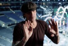 Tommy Lee Jokes About Tom Cruise’s Health Regimen