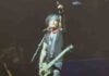 Motley Crue Demand Rich Fans ‘Stand Up’