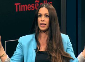 Full House Star Saw ‘Super Young’ Alanis Morissette Date Co-Star